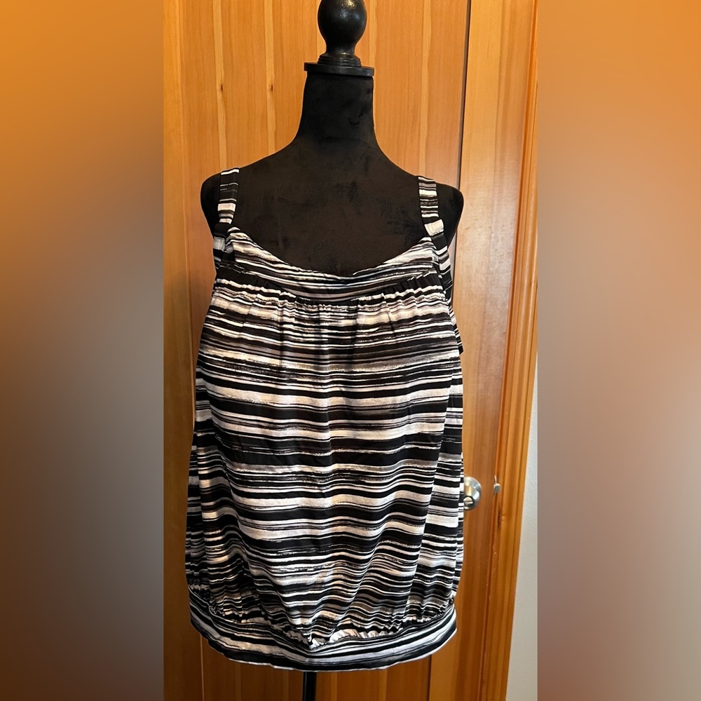 Lands End Black and White Strip Swimsuit Top